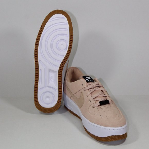 WMNS Nike AF1 Sage Low Casual Shoe - Picture 5 of 6